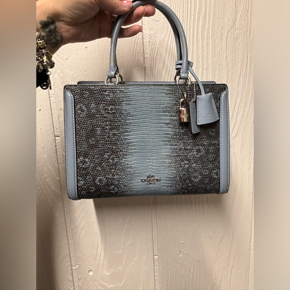 Coach Zoe Carryall Lizard Embossed hand/crossbody bag! - Picture 1 of 6